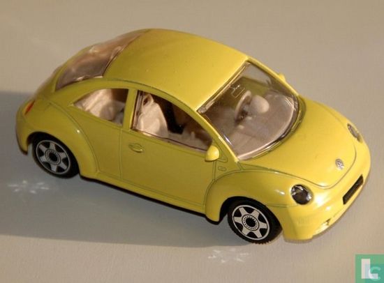 Volkswagen New Beetle - Image 1