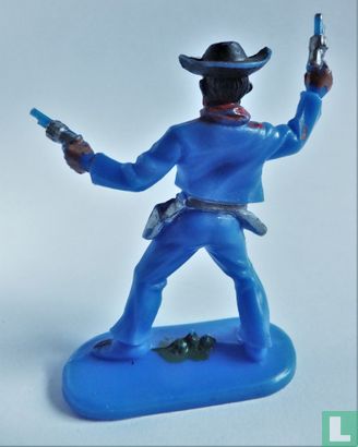 Cowboy met 2 revolvers schietend in de lucht (blauw) - Afbeelding 3
