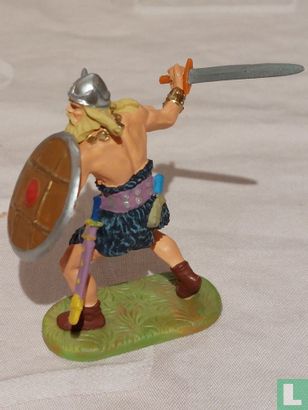 Viking verdedigend met zwaard - Afbeelding 2