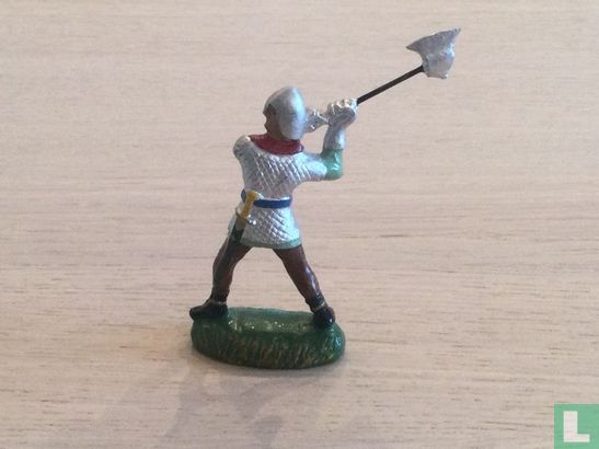 Soldier with axe - Image 2