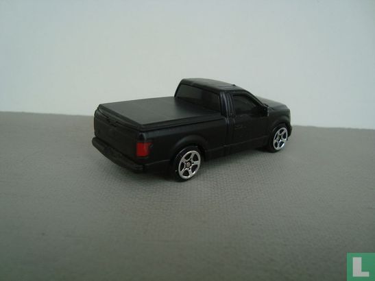 Ford F-150 - Image 2