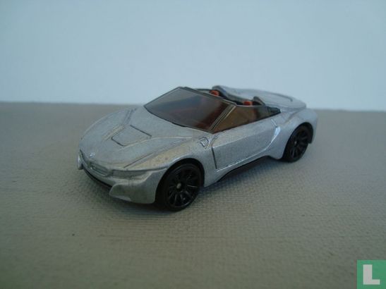BMW i8 Roadster - Bild 1