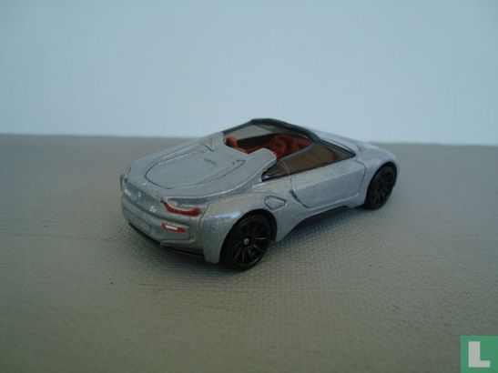 BMW i8 Roadster - Bild 2