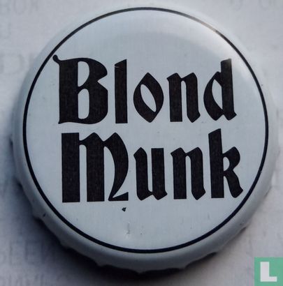 Blond Munk