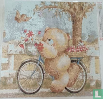 Bear with bicycle - Image 1