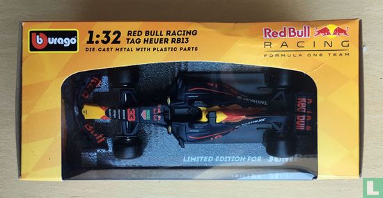 Red Bull Racing RB13 - Bild 3