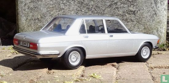 BMW 3.0 S - Image 2
