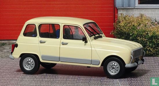 Renault 4 GTL - Afbeelding 2