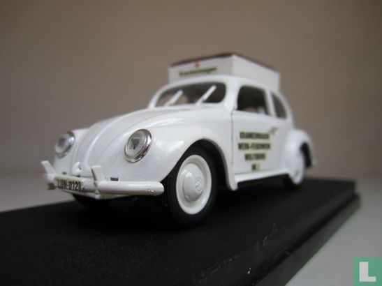 Volkswagen Beetle Krankenwagen - Bild 2
