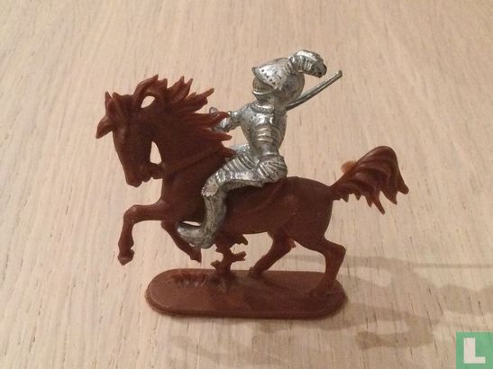 Knight with lance pointing downwards on horseback - Image 2