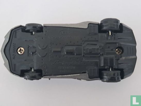 Lamborghini Reventon - Image 3