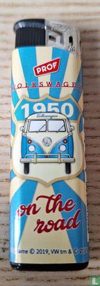 VW 1950 on the road (licht blauw) 