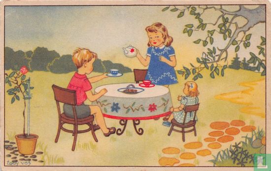 Jongen en meisje drinken thee met pop aan tafel in tuin - Bild 1