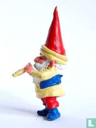 Gnome from the East with flute [eyes open] - Image 4