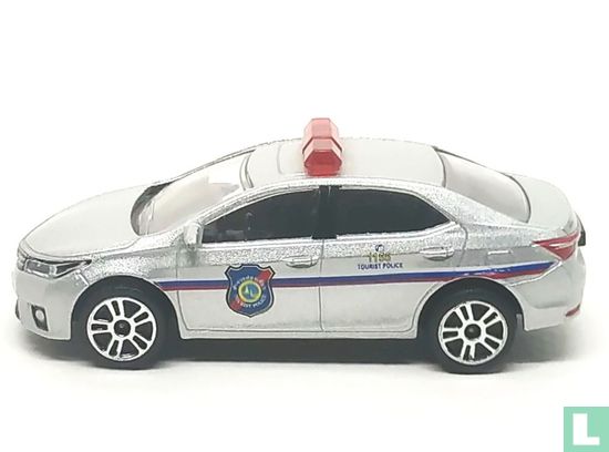 Toyota Corolla Altis Tourist Police - Image 6