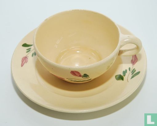 Tea cup and saucer De Batavier Maastricht Decor Boerenbont - Image 3