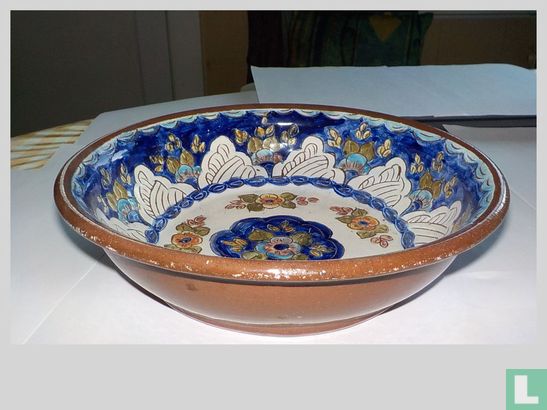 Decorated bowl - Image 4