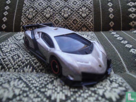Lamborghini Veneno - Image 1