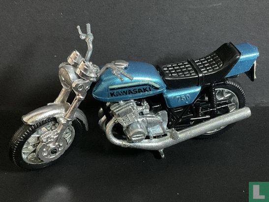 Kawasaki 750 - Image 1