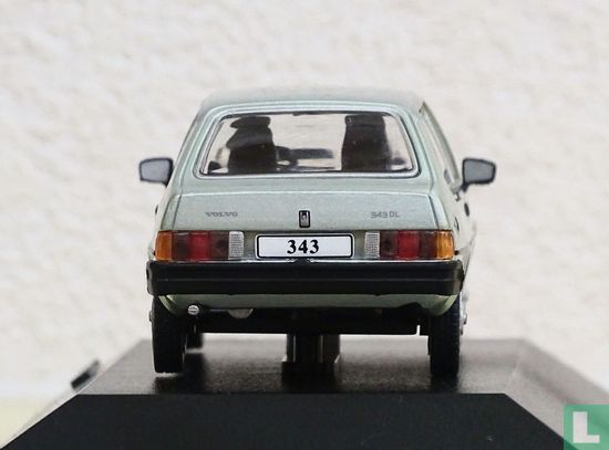 Volvo 343 - Image 6