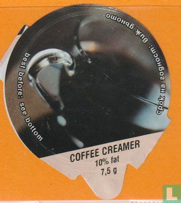 Coffee Creamer 09