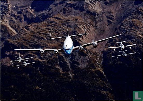 Breitling / Lockheed L-1049H Super Constellation mit Hawker Hunter - Image 1