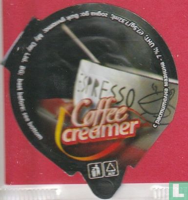 Coffee creamer 08