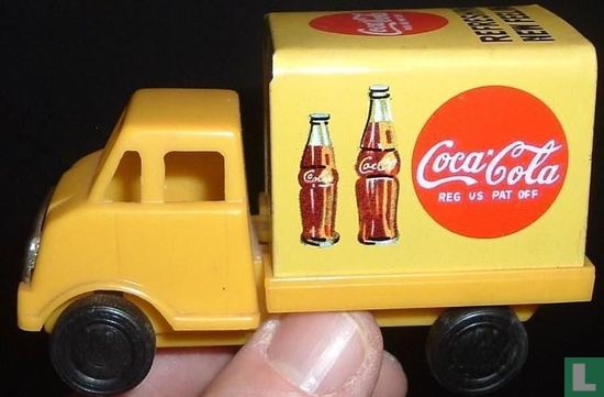 Coca-Cola Truck - Image 1