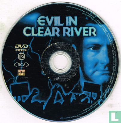 Evil in Clear River - Afbeelding 3