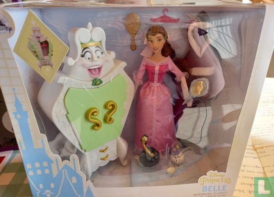 Beauty and the Beast - Belle wardrobe playset - Afbeelding 1