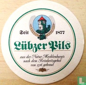 Lübzer Pils aus der Natur Mecklenburg's ... / Kaiser Bräu - Erstes Laufer Weissbier - Bild 1