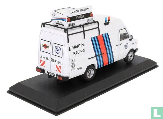 Iveco Daily 'Martini Racing' - Afbeelding 4