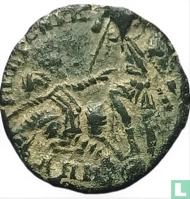 Constantin II AE Centenionalis 337-361 Antioche - Image 1
