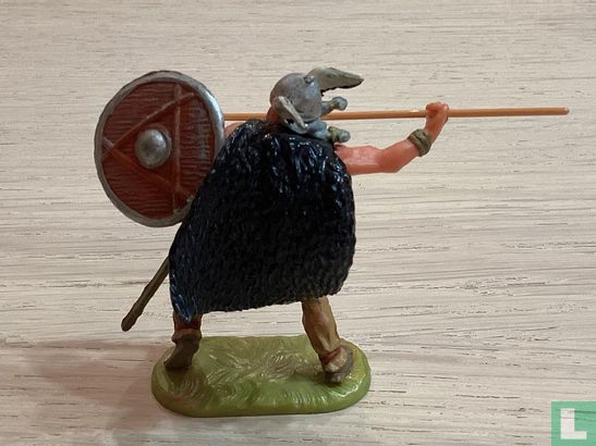 Viking attacking with spear - Image 2