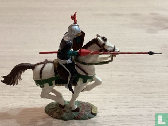 Ridder te paard met lans en harnas - Afbeelding 1