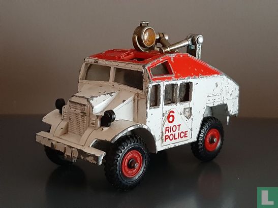 Quad Tractor Riot Police