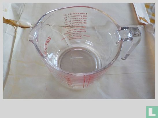 Measuring glass - Image 3
