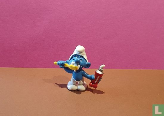 Toothpaste Smurf - Image 1