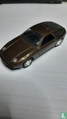 Porsche 928 GT - Image 1