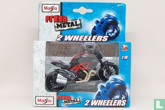 Ducati Diavel Carbon - Image 3