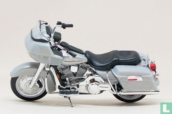 Harley-Davidson 2002 FLTR Road Glide - Image 4