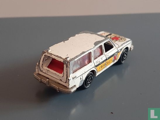 Volvo 245DL - Image 2