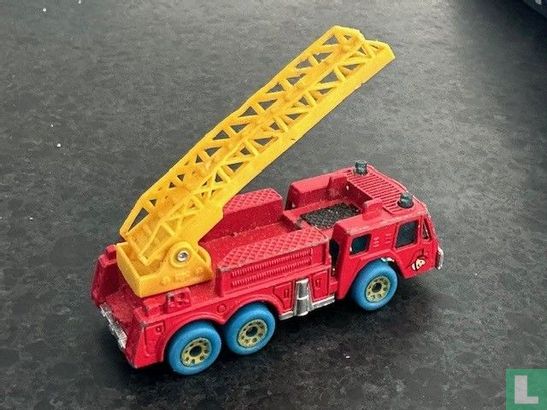 Oshkosh Fire Engine - Bild 2