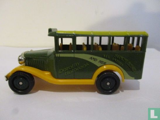 Bedford Bus - Image 3