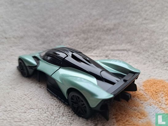 Aston Martin Valkyrie - Image 6