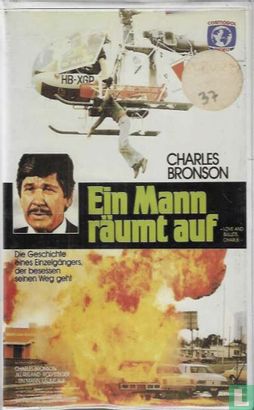 Ein Mann räumt auf - Afbeelding 1
