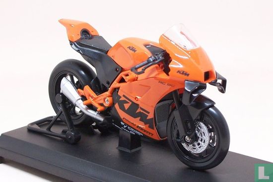 KTM RC 8C - Image 1