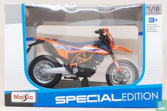 KTM 690 SMC R - Image 3
