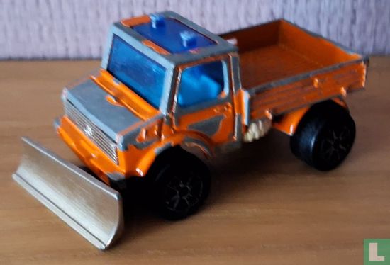 Mercedes Unimog - Image 1