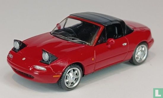Eunos Roadster Headlight Up Soft Top - Image 1